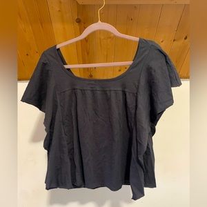 American Eagle Ruffle Sleeve Top size L